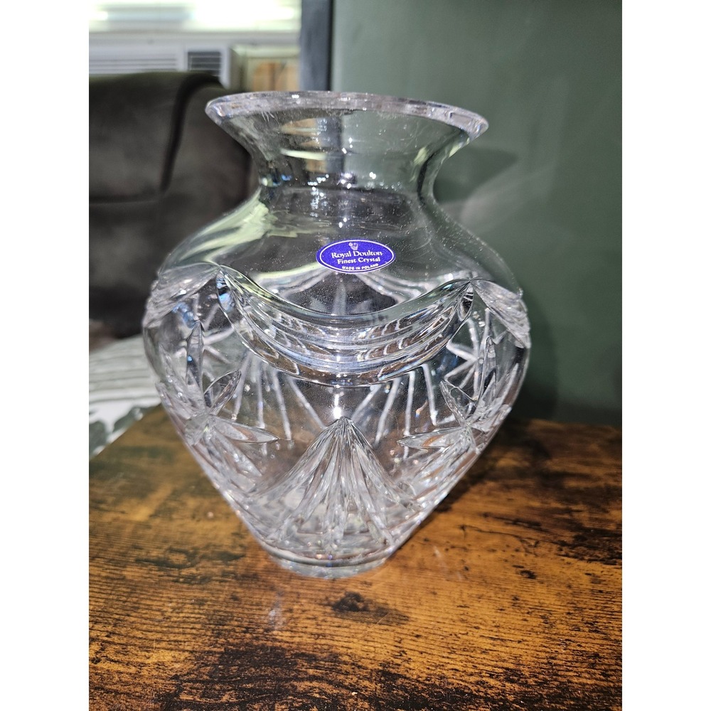 Royal Doulton Finest Crystal Vase Starburst Fan Cut Made in Poland Clear Glass